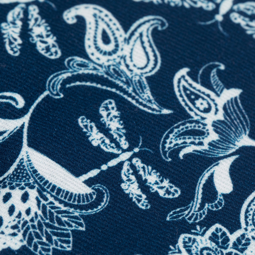 Distinctly Designed Oven Mitts - Set of 2